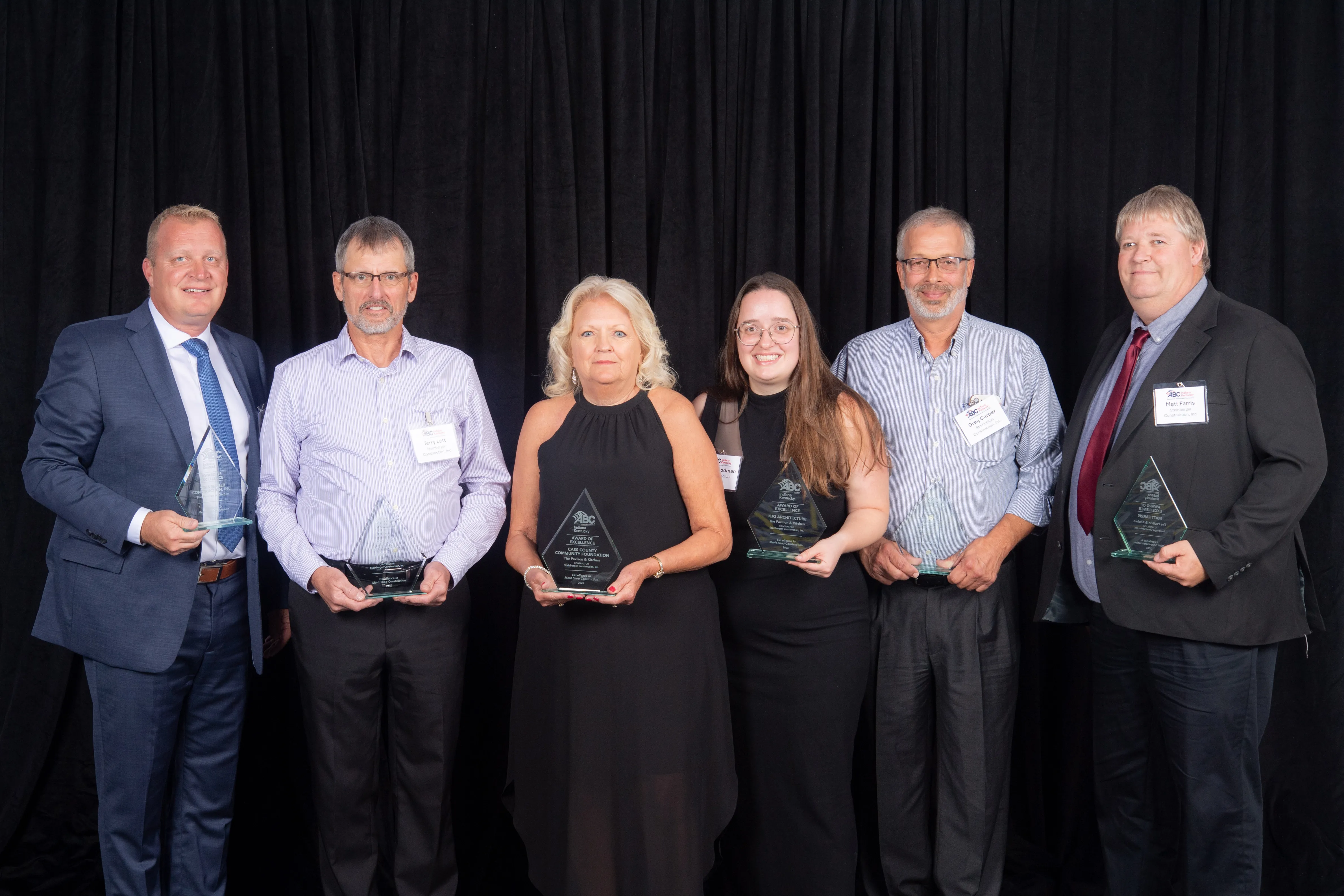 Steinberger Construction receiving excellence in construction award